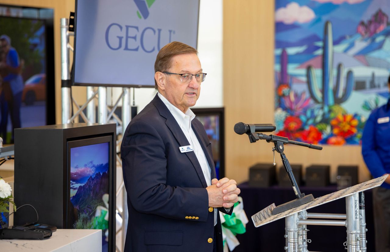 Grand-Opening-IMG_004